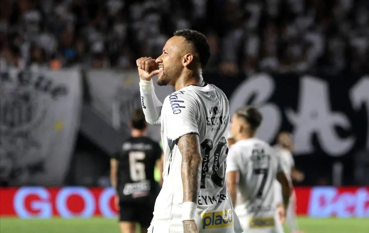 Kaiyun APP-内马尔在DWG比赛中重返赛场，出色发挥引发热议！引发球迷热议-Kaiyun APP